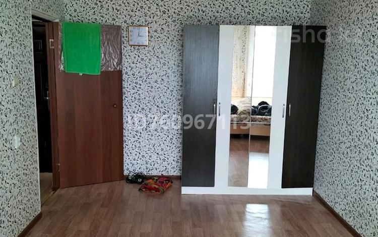 1-бөлмелі пәтер · 30 м² · 3/5 қабат, Есенберлина 11 — Школа 7, бағасы: 8 млн ₸ в Жезказгане — фото 2
