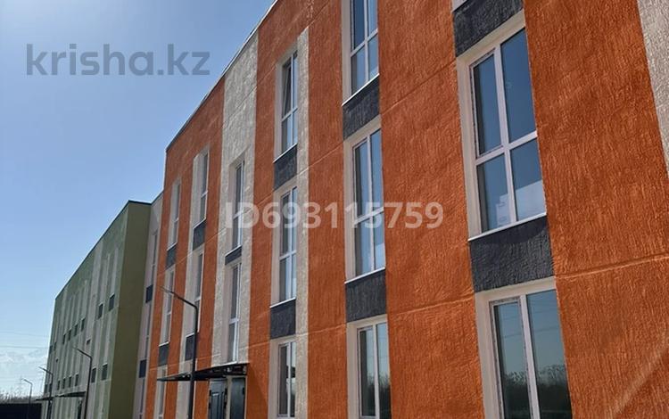 2-комнатная квартира, 46.5 м², 3/3 этаж, Аубакирова за 17.7 млн 〒 в Жана куате — фото 2