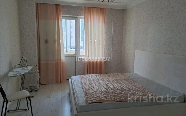 1-комнатная квартира, 45 м² посуточно, Б. Момышулы 23 за 8 000 〒 в Астане, Алматы р-н — фото 2