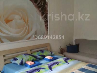 1-бөлмелі пәтер · 41 м² · 2/9 қабат, Ақсай-4 ш/а. 70, бағасы: 11 000 ₸ в Алматы, Ауэзовский р-н