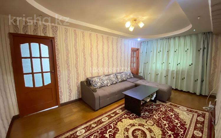 3-комнатная квартира, 58 м², 3/4 этаж помесячно, Гагарина 102 — Напротив Акимат за 150 000 〒 в Талгаре — фото 2