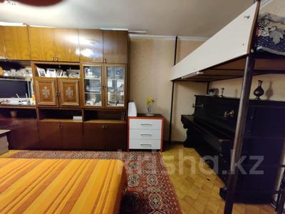 2-комнатная квартира · 51 м² · 1/5 этаж, мкр Аксай-3Б за 32.5 млн ₸ в Алматы, Ауэзовский р-н