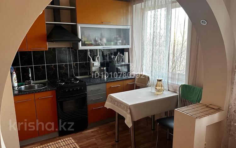 2-комнатная квартира · 42 м² · 5/5 этаж, 11 мкр 30 за 5.3 млн ₸ в Житикаре — фото 2