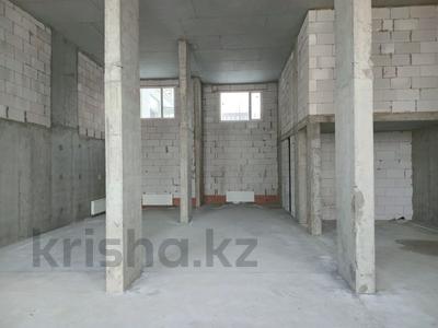 Еркін, кеңселер, дүкендер мен бутиктер, қоймалар, қоғамдық тамақтану орны, сұлулық салондары, медорталықтар мен дәріханалар, білім орталықтары, ойын-сауық · 177 м², бағасы: 310 млн 〒 в Астане, Алматы р-н