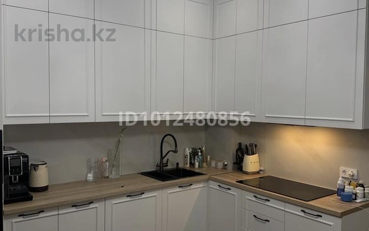 5-бөлмелі пәтер · 166 м² · 7/8 қабат, Мангилик ел 36, бағасы: 160 млн ₸ в Астане, Есильский р-н — фото 2