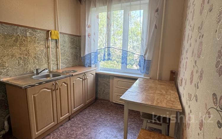 2-комнатная квартира · 45 м² · 3/5 этаж, 7-й мкр. 56 за 7.5 млн ₸ в Темиртау — фото 2