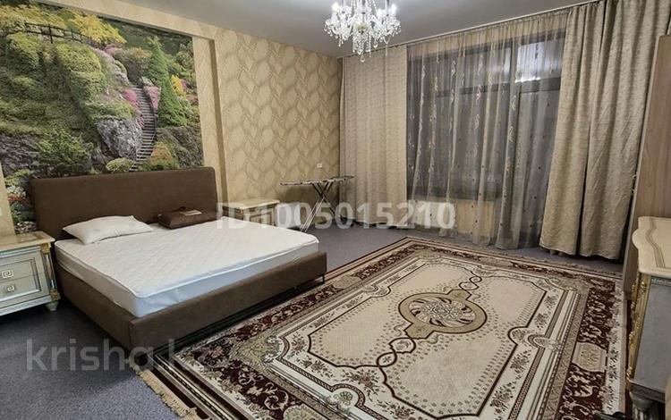 2-комнатная квартира · 80 м² · 3/3 этаж, Мкр Курамыс 78 за 350 000 ₸ в Алматы, Наурызбайский р-н — фото 2