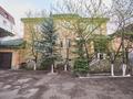 Жеке үй · 10 бөлме · 564.1 м² · 10 жүзд., Акын- Сара — П. Комсомольский, бағасы: 290 млн ₸ в Астане