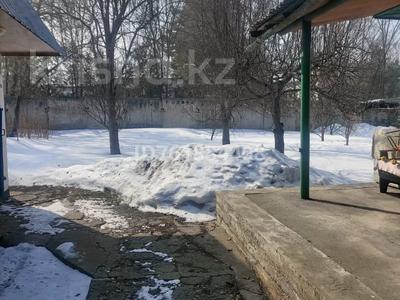 Отдельный дом · 3 комнаты · 32 м² · 9 сот., Калинина 3 за 45 млн 〒 в Есик