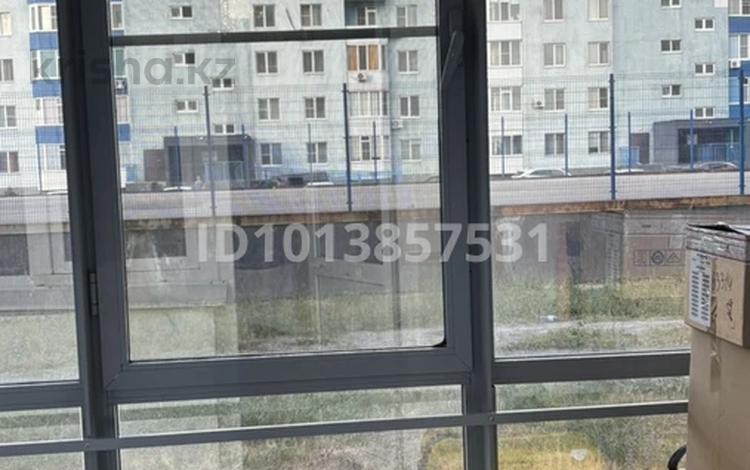 3-бөлмелі пәтер · 82 м² · 1/9 қабат, Жибек Жолы 7, бағасы: 49 млн ₸ в Усть-Каменогорске — фото 2