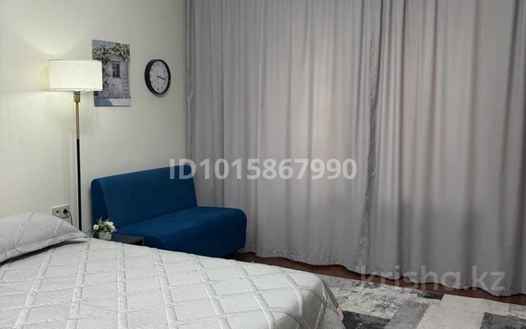 1-комнатная квартира · 34 м² · 4/5 этаж, Тулебаева 69 за 350 000 ₸ в Алматы, Медеуский р-н — фото 2