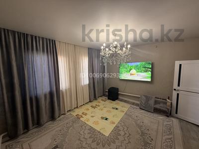 Отдельный дом · 2 комнаты · 70 м² · 5 сот., Бiрлiк 18 — Тауелсиздик за ~ 18.5 млн 〒 в Уральске