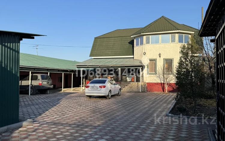 Отдельный дом · 8 комнат · 280 м² · 10 сот., Жетысу 22 — Старая конечная на право,вторая улица за 100 млн ₸ в Туздыбастау (Калинино) — фото 2