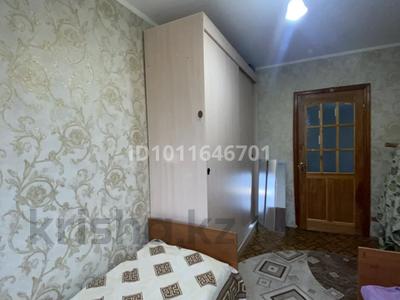 2 комнаты · 48 м² · 3/5 этаж, Кердери 129 за 50 000 ₸ в Уральске, мкр Школьник