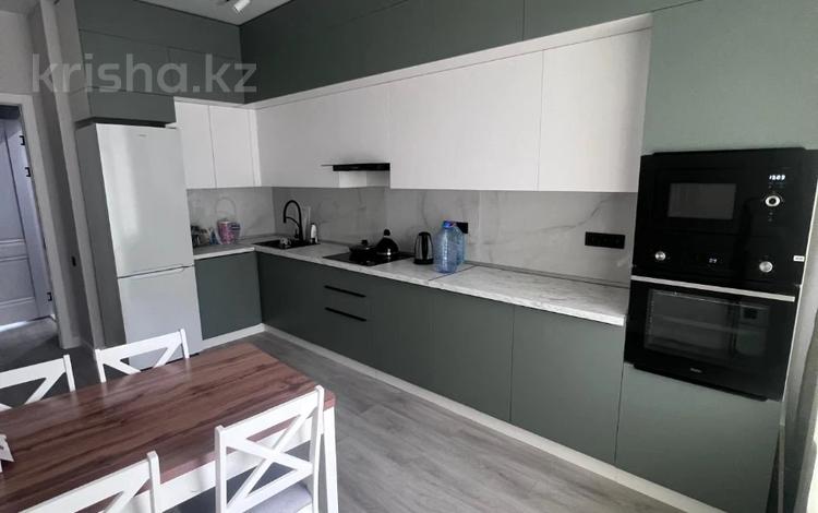 2-комнатная квартира, 70 м² помесячно, Калдаякова 23а