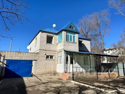 Отдельный дом · 5 комнат · 160 м² · 5 сот., Победа 135 — Угловой частный дом, Мендалиева - Победа за 56 млн 〒 в Уральске