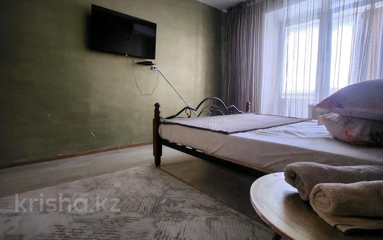 1-комнатная квартира · 52 м² · 8/9 этаж, мкр Кадыра Мырза-Али 11 — Сырым датова за 10 000 ₸ в Уральске — фото 51