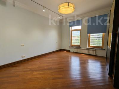 4-комнатная квартира · 165 м² · 4/4 этаж, мкр Мирас 62 за 185 млн ₸ в Алматы, Бостандыкский р-н