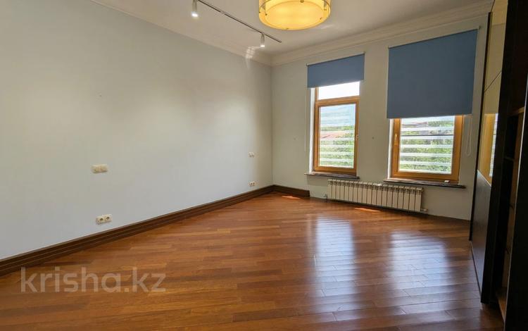 4-комнатная квартира · 165 м² · 4/4 этаж, мкр Мирас 62 за 185 млн ₸ в Алматы, Бостандыкский р-н — фото 9