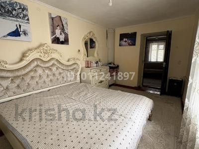 Отдельный дом · 4 комнаты · 100 м² · 6.5 сот., Жусип баласагун — Сулейманова и проспект жамбыла за 25 млн 〒 в Таразе