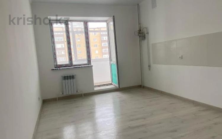 2-бөлмелі пәтер · 86.5 м² · 2/5 қабат, мкр. Алтын орда, бағасы: 28 млн ₸ в Актобе — фото 4