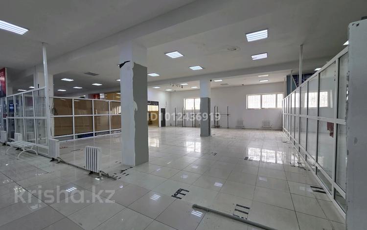 Офисы, магазины и бутики · 400 м² за 3 500 ₸ в Атырау — фото 2