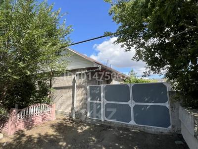Отдельный дом · 3 комнаты · 80 м² · 10 сот., Ленина за 53 млн ₸ в Затобольске (Тобыле)