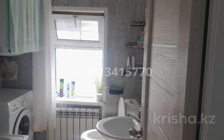 Жеке үй · 3 бөлме · 65 м² · 17 жүзд., Калинина 13 — Район ДВД, бағасы: 30 млн ₸ в Усть-Каменогорске — фото 2