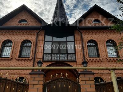 Жеке үй · 9 бөлме · 450 м² · 10 сот., 5челябинская 9/1 — Военный городок, бағасы: 280 млн 〒 в Костанае