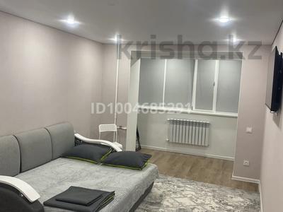1-комнатная квартира · 30 м² · 4/9 этаж, Жукова 21 за 10 000 ₸ в Уральске, мкр Школьник
