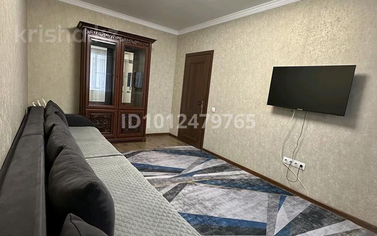 3-комнатная квартира · 75 м² · 3/12 этаж, мкр Акбулак, 1-я улица 43 за 400 000 ₸ в Алматы, Алатауский р-н — фото 2