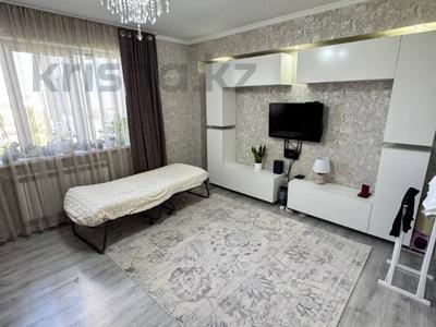 2-бөлмелі пәтер · 43 м² · 9/10 қабат, мкр Аксай-5 25, бағасы: 31 млн ₸ в Алматы, Ауэзовский р-н