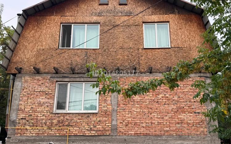 Отдельный дом · 3 комнаты · 240 м² · 7.8 сот., Алексеева 106 за 230 млн ₸ в Алматы, Алмалинский р-н — фото 2