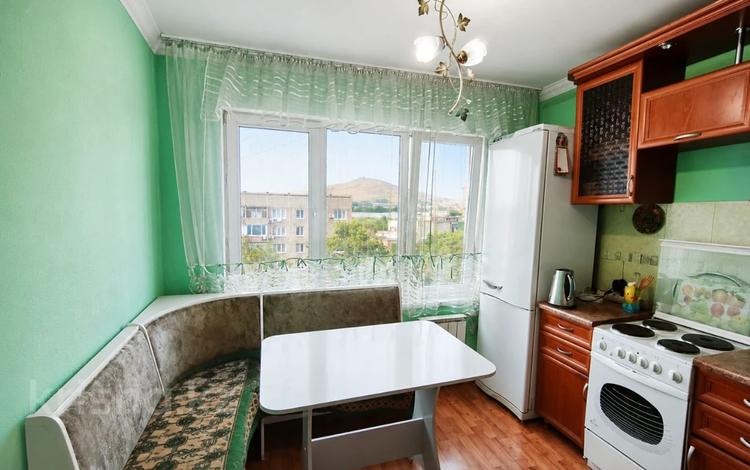 3-комнатная квартира · 68 м², Новаторов 6 за 25 млн ₸ в Усть-Каменогорске — фото 2
