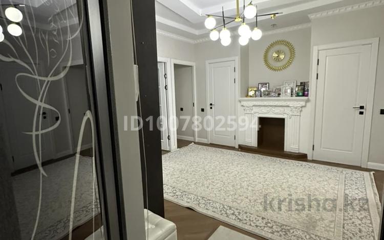 3-бөлмелі пәтер · 94 м² · 3/5 қабат, Мкр Арай-2 3 — НИШ, бағасы: 33 млн ₸ в Таразе — фото 2