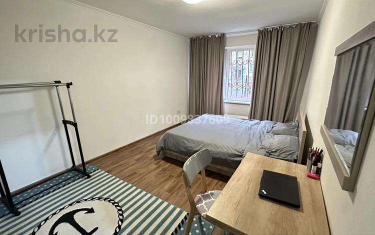 3-бөлмелі пәтер · 65 м² · 1/5 қабат, мкр Орбита-4 30 — Аль-Фараби, бағасы: 45 млн ₸ в Алматы, Бостандыкский р-н — фото 2