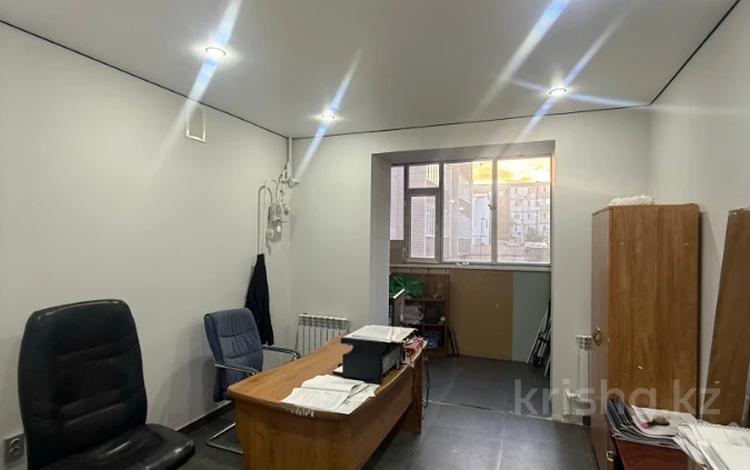 2-комнатная квартира · 74.4 м² · 1/5 этаж, Асау барак за 15.5 млн ₸ в Актобе — фото 8