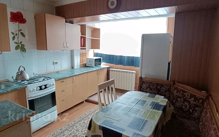 1-комнатная квартира, 34 м², 2/4 этаж помесячно, Майлина 80