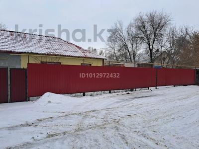 Часть дома · 3 комнаты · 60 м² · 4 сот., мкр. Зачаганск пгт — Ост 20школ за 21 млн ₸ в Уральске