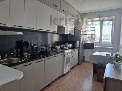 3-комнатная квартира · 65.5 м² · 3/9 этаж, микрорайон Карагайлы 13 — находится возле садика Ақылтай за 35 млн ₸ в Семее
