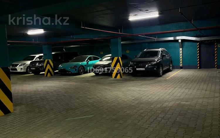 Паркинг · 16 м² · мкр Аксай-4 55/2 — Момышулы/ улугбека, бағасы: 29 000 ₸ в Алматы, Ауэзовский р-н — фото 30