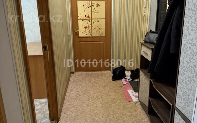 2-комнатная квартира · 52 м² · 2/9 этаж, мкр 11 115 за 160 000 ₸ в Актобе — фото 2