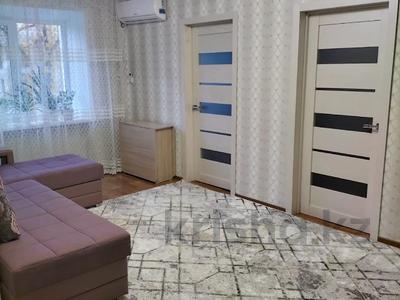 3-комнатная квартира, 60 м², 2/5 этаж, Нурмаганбетова 12 за 16.3 млн 〒 в Павлодаре