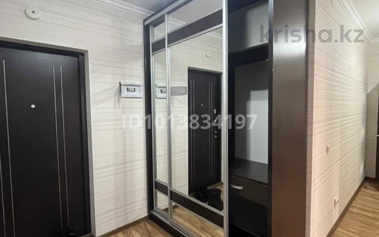 2-комнатная квартира · 65 м² · 3/12 этаж, Сауран 3/1 — ЖК расположен на пересечении улиц Сауран и Сыганак за 260 000 ₸ в Астане, Есильский р-н — фото 2