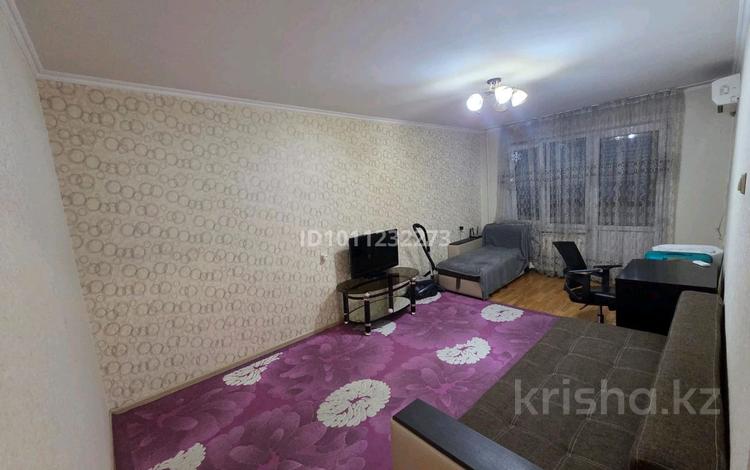 1-комнатная квартира · 33 м² · 2/5 этаж, мкр Орбита-3 — Саина - Торайгырова за 200 000 ₸ в Алматы, Бостандыкский р-н — фото 2