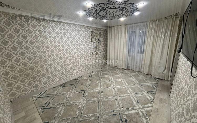 3-бөлмелі пәтер · 60 м² · 2/5 қабат, Астана 16, бағасы: 13.5 млн ₸ в Аксу — фото 2
