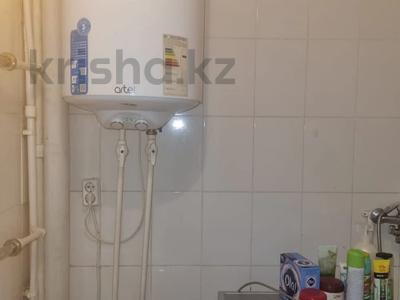 4-комнатная квартира · 60.8 м² · 4/5 этаж, Майкудук, 14й микрорайон 45 за 12.5 млн 〒 в Караганде, Алихана Бокейханова р-н