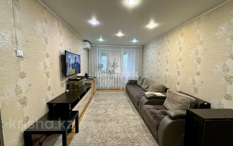 3-комнатная квартира, 61.7 м², 5/5 этаж помесячно, Павлова 38 — Павлова суворова за 250 000 〒 в Павлодаре — фото 2