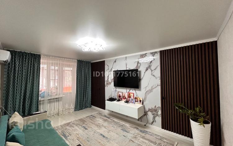 3-комнатная квартира · 63 м² · 5/5 этаж, мкр Северо-Восток, Абулхаир хана за 17.8 млн ₸ в Уральске — фото 2