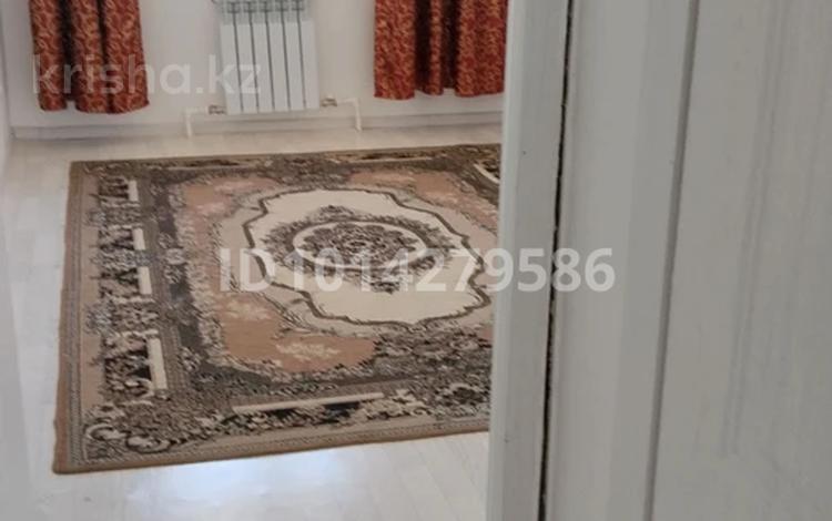 3-комнатная квартира · 64 м² · 9/9 этаж, Карагайлы 111 за 150 000 ₸ в Семее — фото 2
